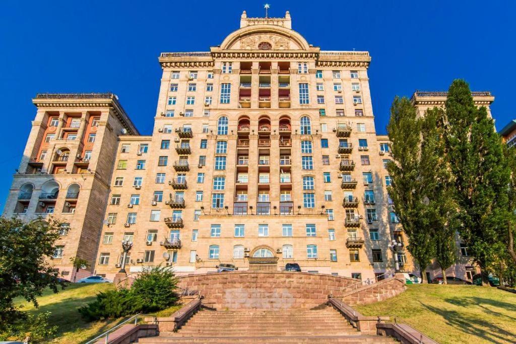 Апартаменти 3-Кімнатні, Метро Хрещатик Kiev Exteriör bild