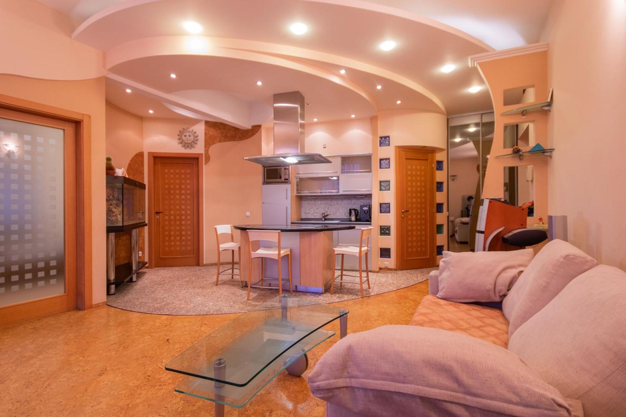Апартаменти 3-Кімнатні, Метро Хрещатик Kiev Exteriör bild